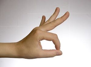 Jelling fingers to enhance a member