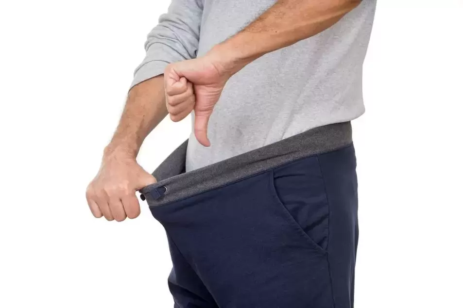 A man is dissatisfied with the size of his penis, how to enlarge it